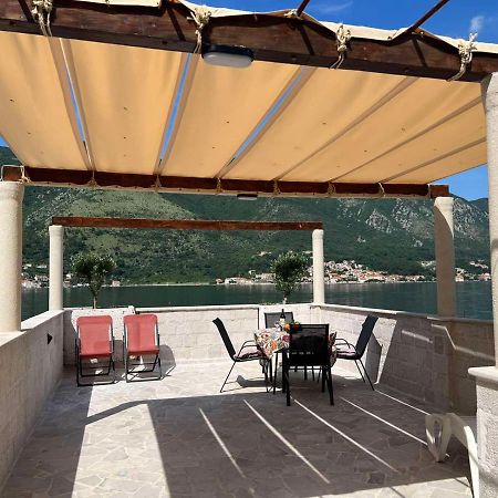 Sea Front 171 Lägenhet Kotor Exteriör bild