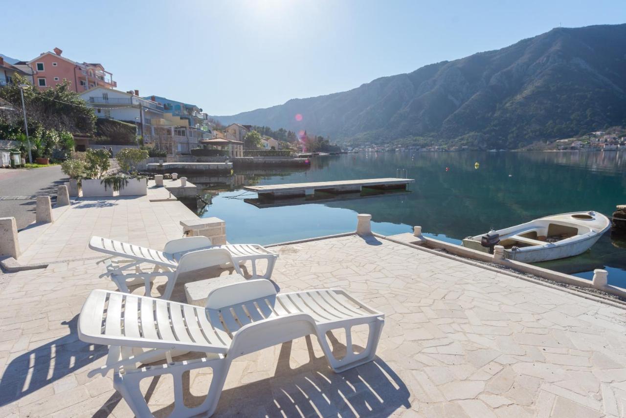 Sea Front 171 Lägenhet Kotor Exteriör bild
